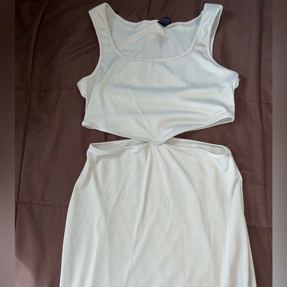 Shein light green midi dress with cutout and side slit